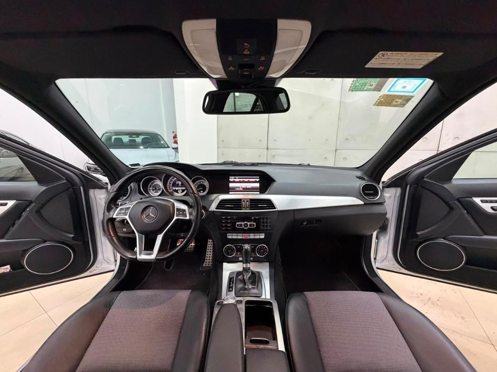 Mercedes-Benz C-Class 250 — foto 10